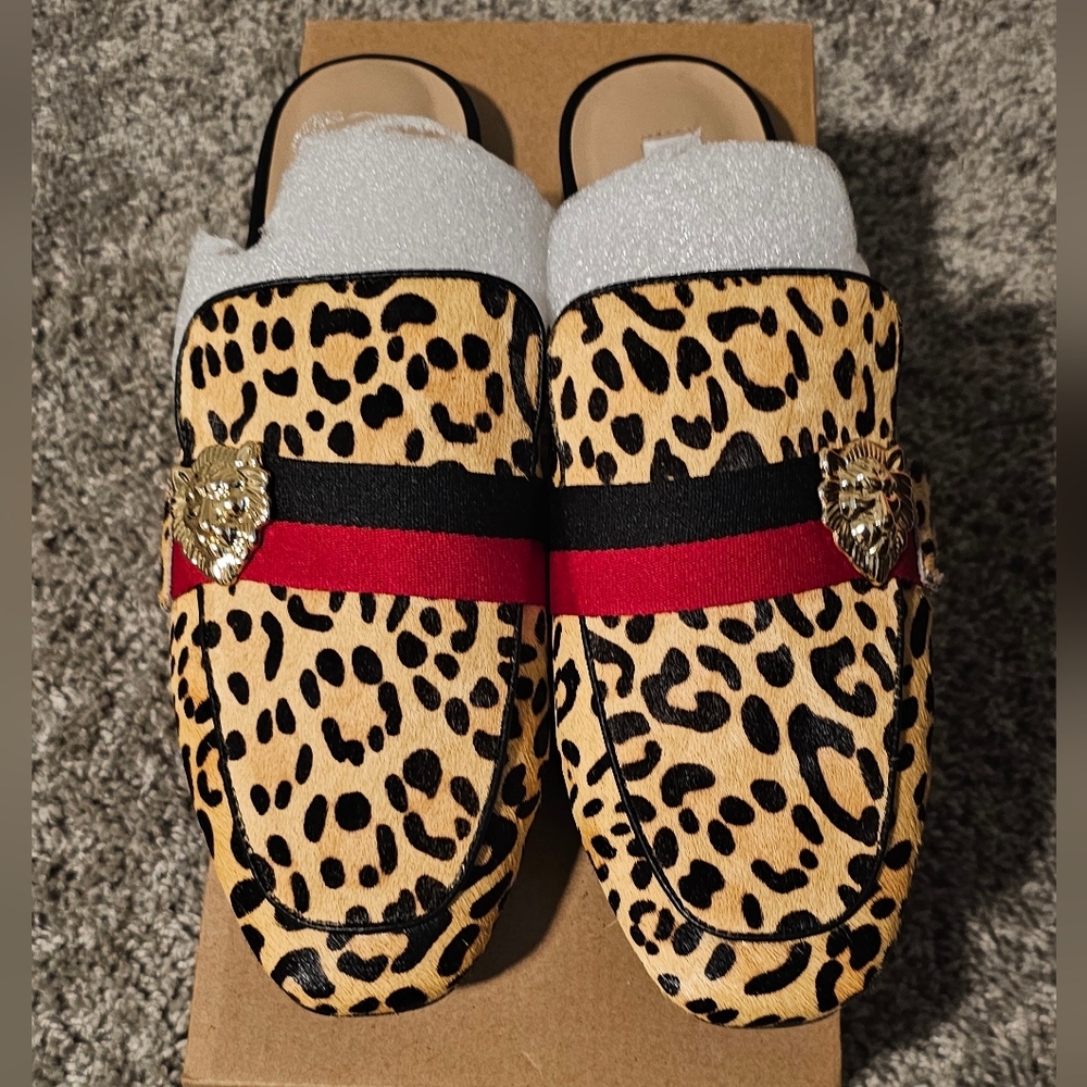 NIB Steve Madden Leopard Mules